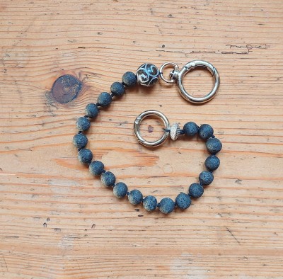 Bild "Schmuck Tibet:Jadegeschnitzt.jpg"